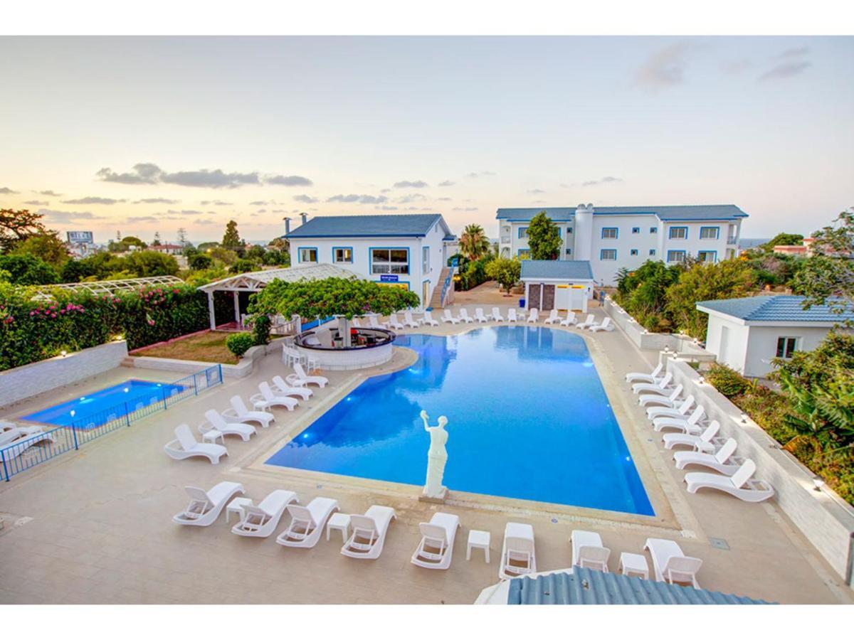Queen Aphrodite Hotel Karpasa Exterior photo