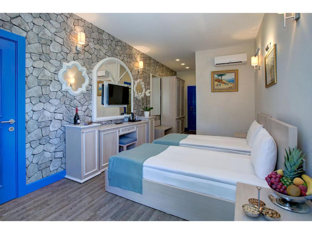 Queen Aphrodite Hotel Karpasa Exterior photo